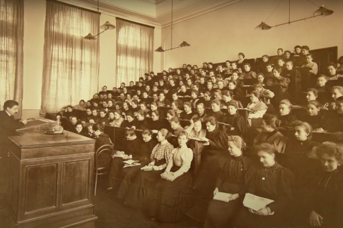 Высшие женские курсы в Санкт-Петербурге, 1903 год