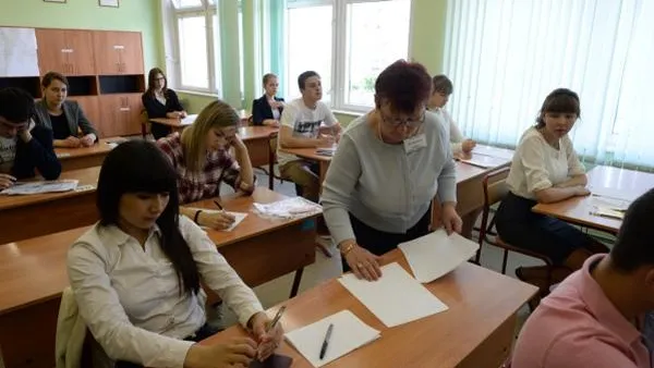 Рособрнадзор отказался от шпионской программы для ЕГЭ
