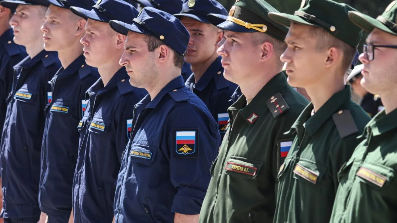 Призывной возраст в России будут повышать поэтапно