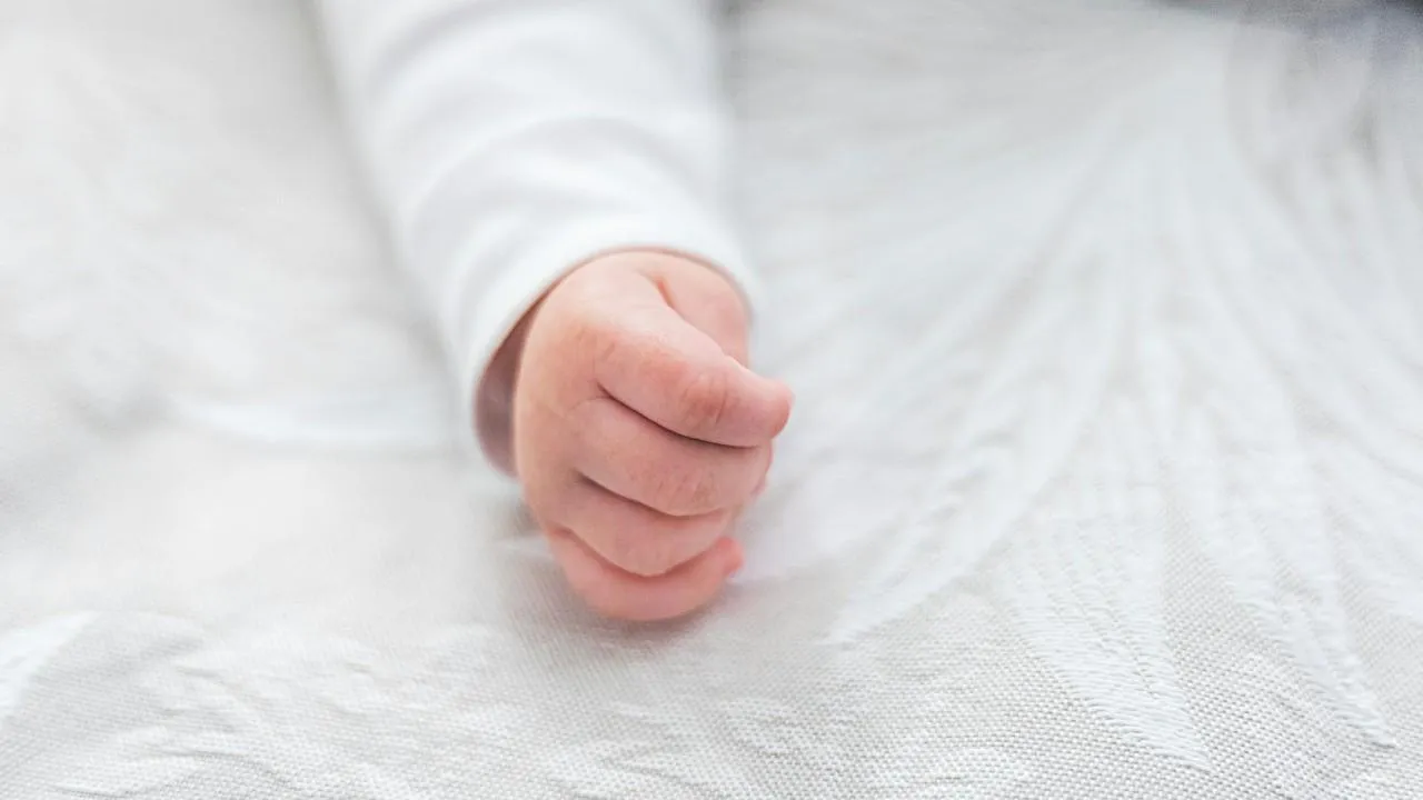 Более 400 здоровых детей родились у женщин с ВИЧ в Подмосковье в 2024 году