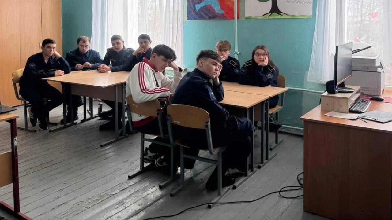 t.me/ERLosinoPetrovskui