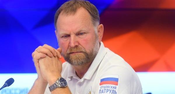 Общественник Коченов предложил запретить «Пусть говорят» и «Мужское / Женское»