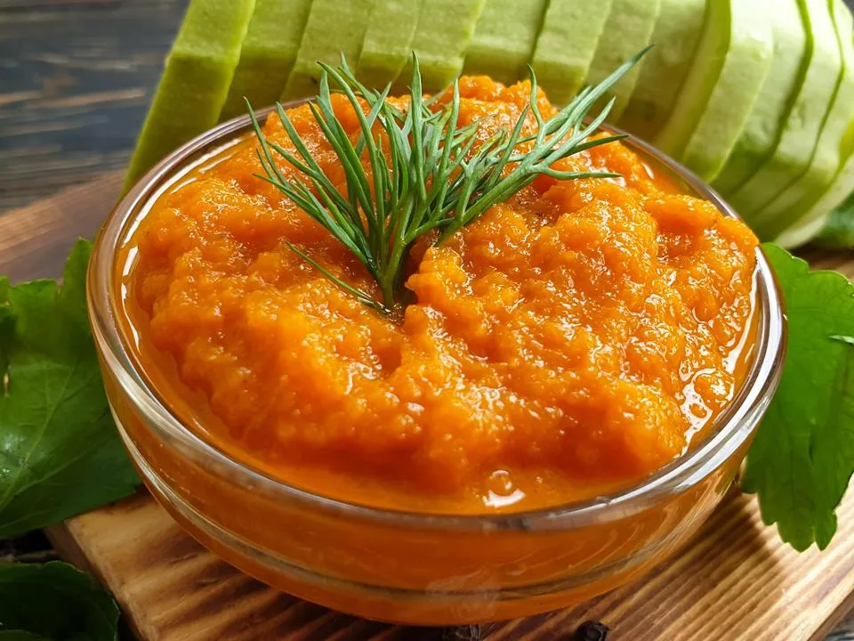 Муж расцелует руки, ведь даже у мамы хуже: рецепт самой вкусной кабачковой икры — готовится элементарно