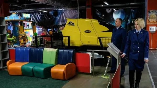Депутат: владельцев ТЦ нужно обязать размещать игровые зоны на первом этаже