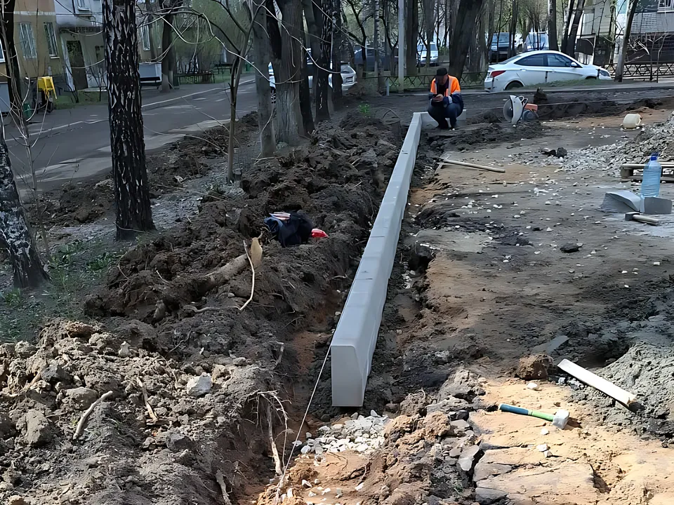 Ремонтные работы компании АСК. Фото: Виталий Савченко