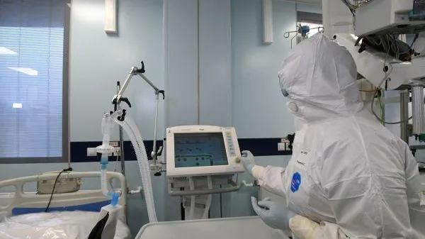 Врач-пульмонолог рассказал, что ждет певицу МакSим