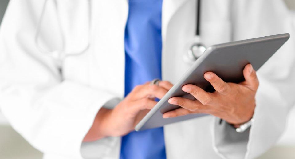 Врач Вахрушева: при гонконгском гриппе резко повышается температура