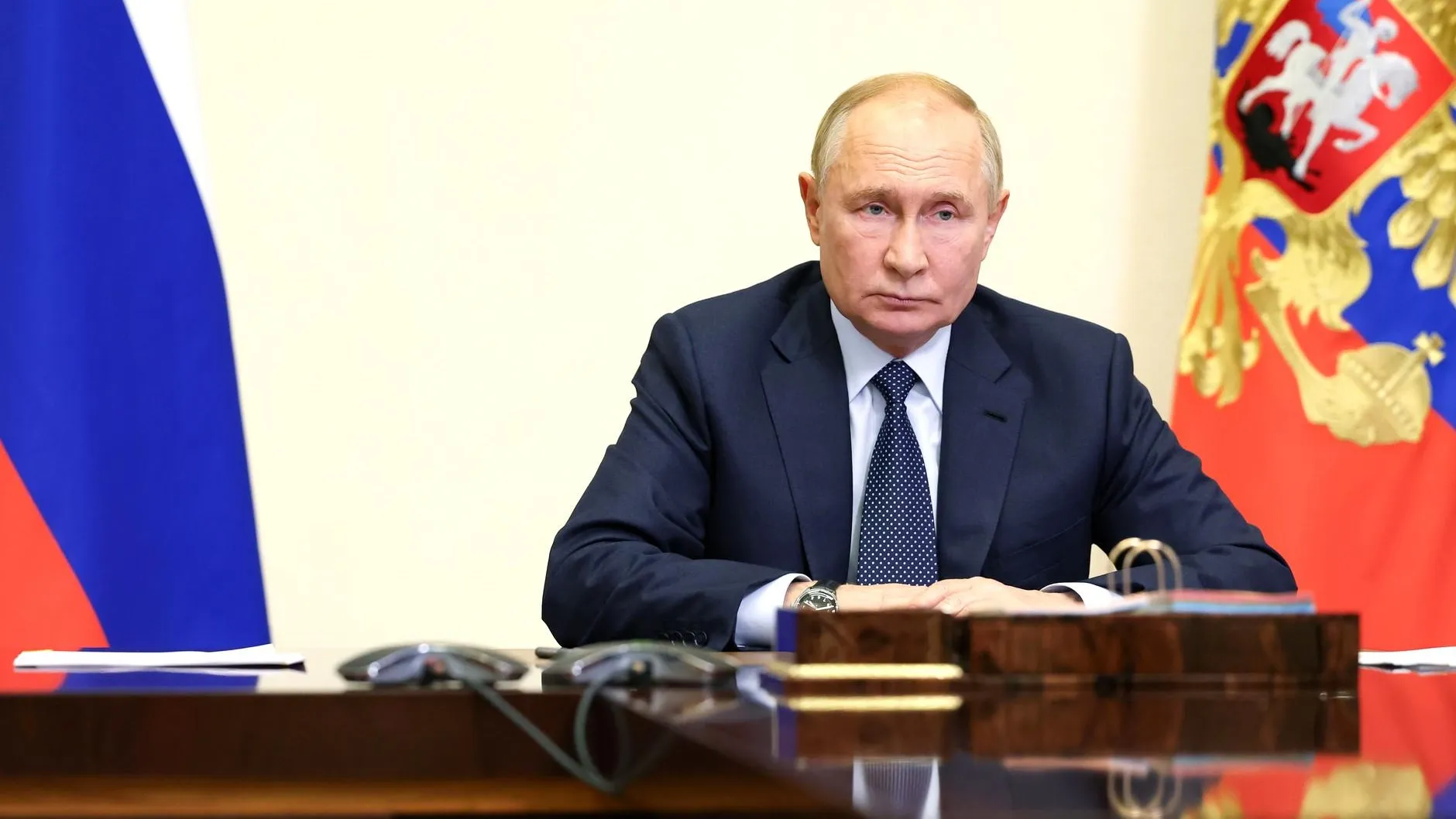 Президент РФ Владимир Путин провел телефонный разговор со своим турецким коллегой с целью продолжения беседы в Казани