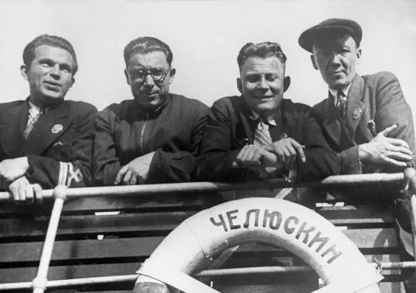 Члены экспедиции ледокола «Челюскин», 10 августа 1933 года