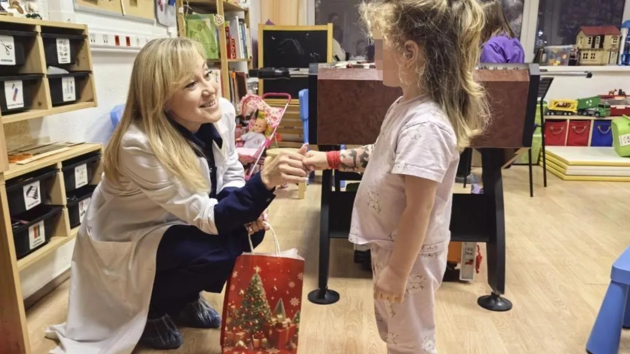 Спасатели Подмосковья навестили детей в ожоговом отделении столичной больницы