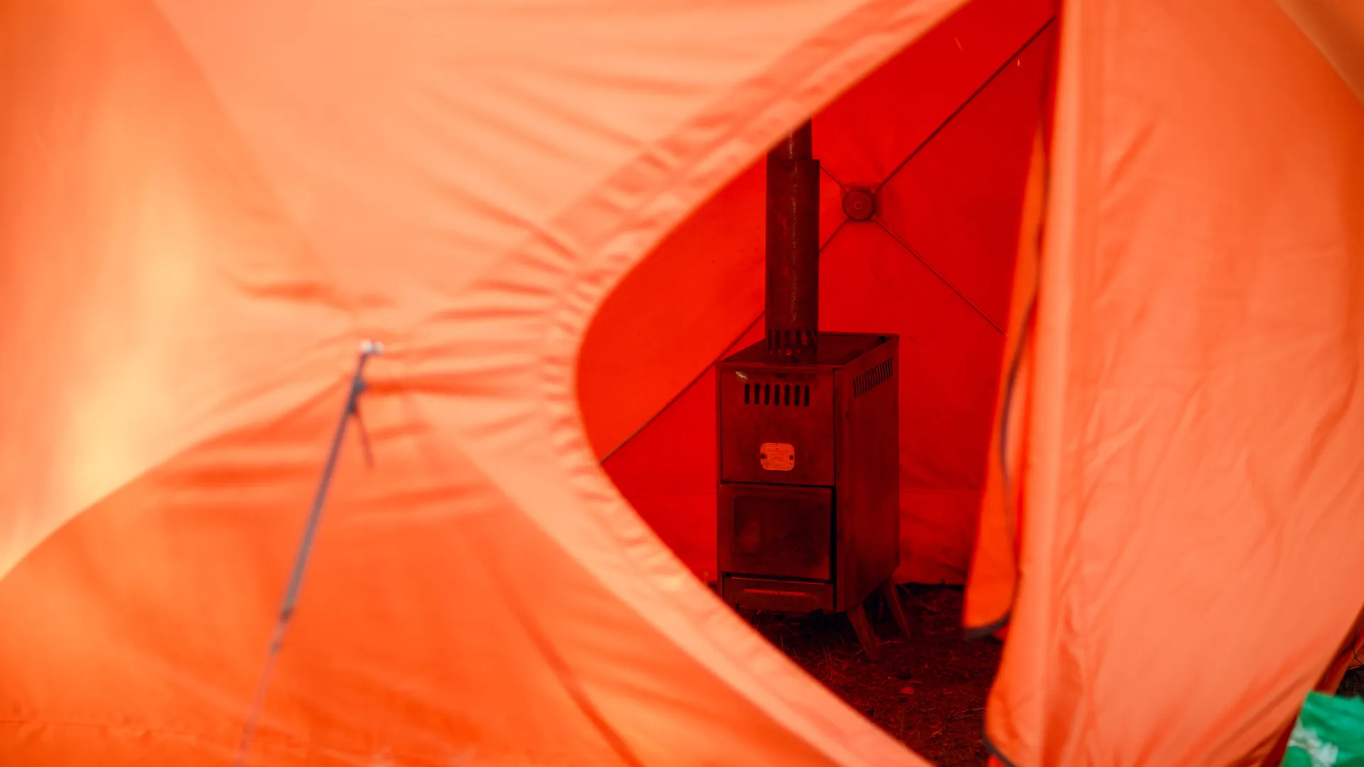 Пропал в 30 км от места исчезновения семьи Усольцевых: что известно о поисках шефа-повара, не вернувшегося с горы