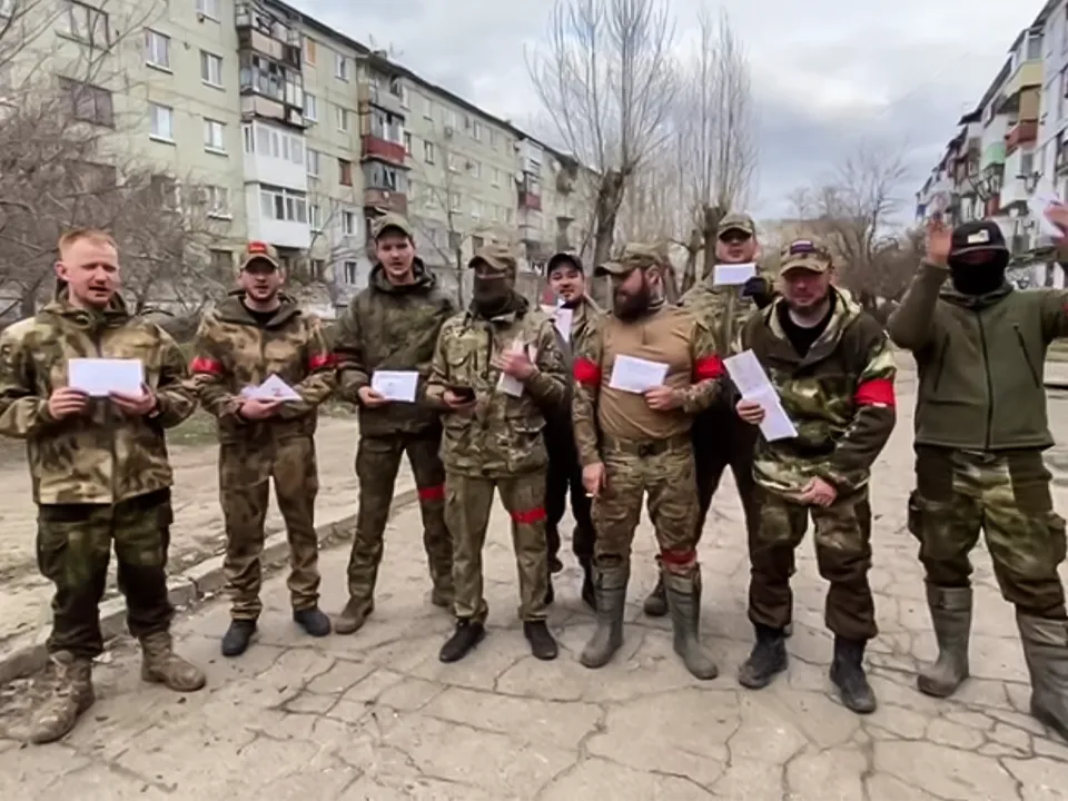 «Трогают ребят за душу»: стало известно, что в посылках на передовую может обрадовать бойцов