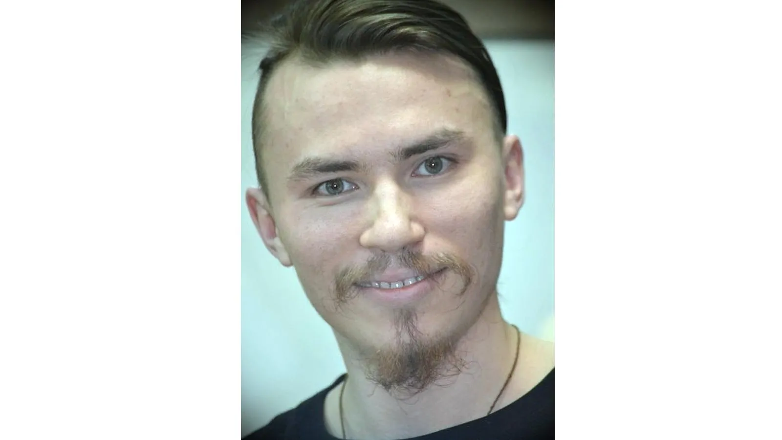 Олег Костарев