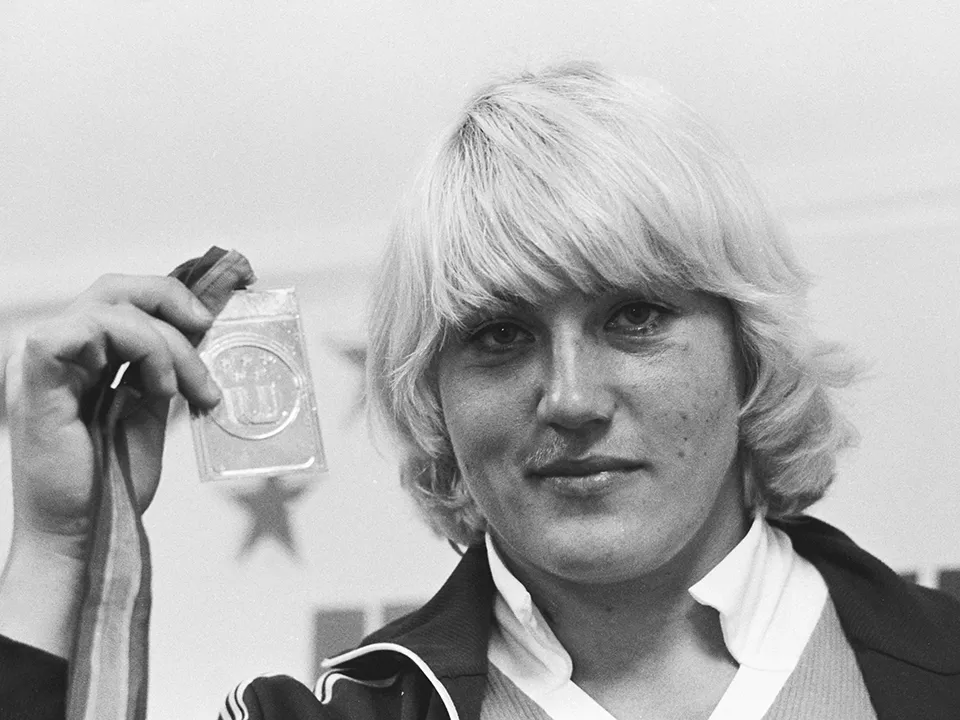 Светлана Мельникова на Универсиаде-79 в Мехико с золотой медалью. Фото: ТАСС/Герберт Багдасарян, Олег Иванов&nbsp; &nbsp;