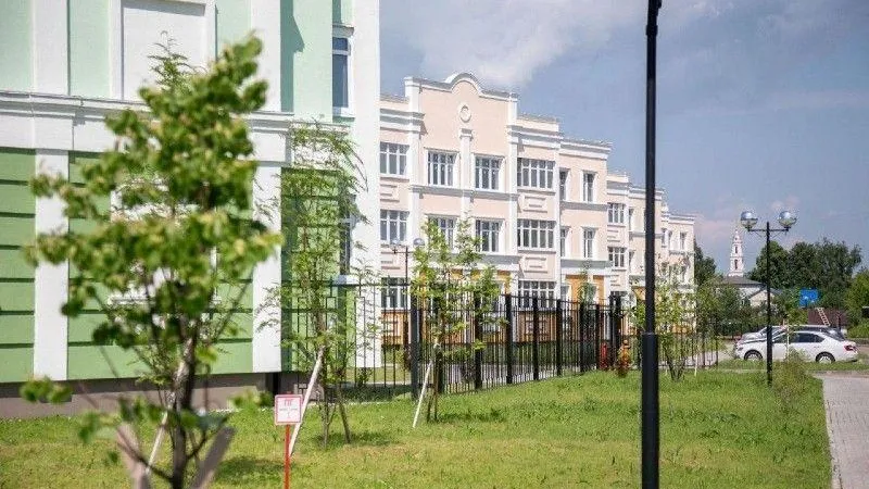 Жилой дом и ФОК. В Подмосковье ввели в эксплуатацию 17 зданий