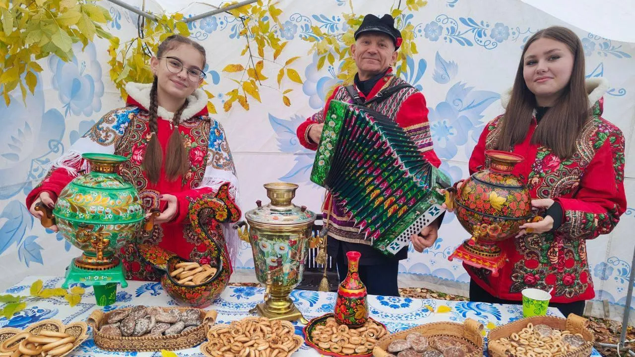 В Волоколамске прошел осенний региональный праздник «Парки. Осень, Заряжай!»