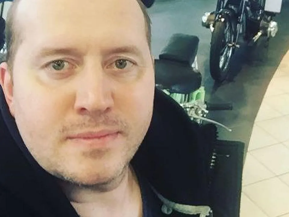 Без жены и в долгах: чего актер Сергей Бурунов добился к 48 годам