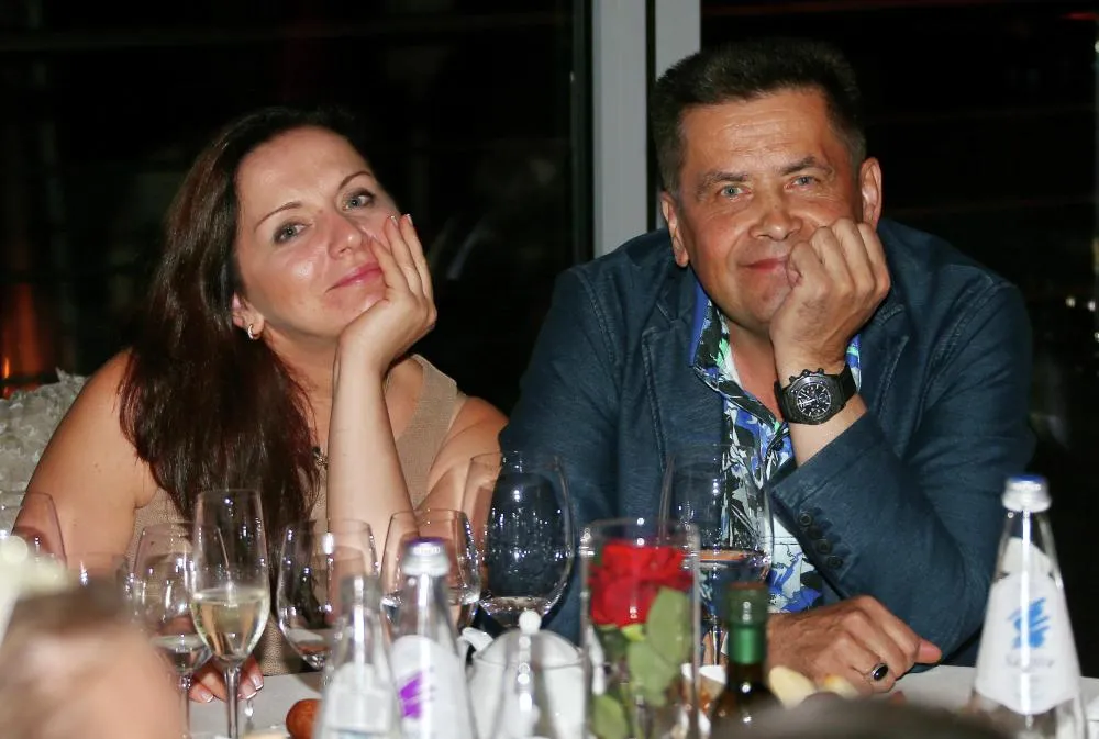 Николай расторгуев с женой Натальей