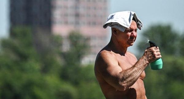 В Краснодарском крае предупредили о сильной жаре категории опасного явления