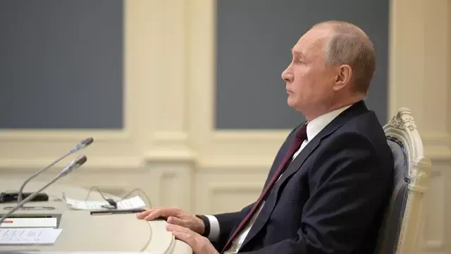 Песков: Путин не поздравит лидеров недружественных стран с Новым годом