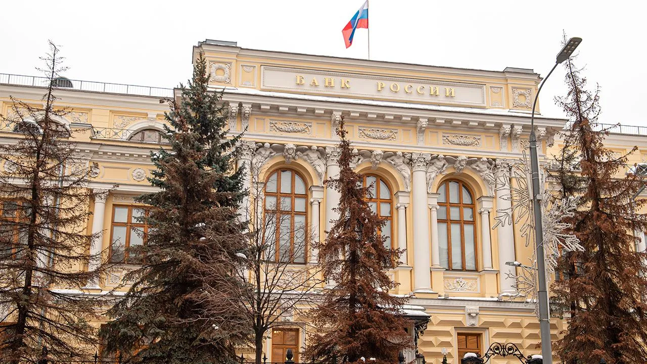 В ЦБ не исключили повышения ключевой ставки в декабре