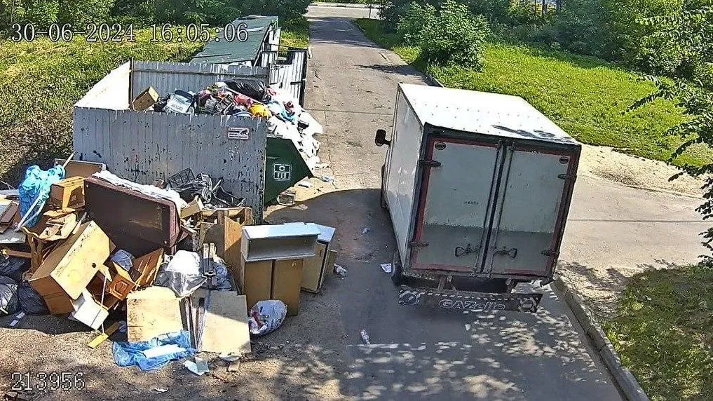 Умная система оштрафовала водителей, выбрасывающих мусор из окна в Красногорске