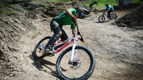 Два спортсмена из Протвина победили на ЧР по горному велосипеду