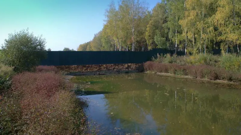 Жители Глуховки недовольны тем, что соседи лишили их водоема