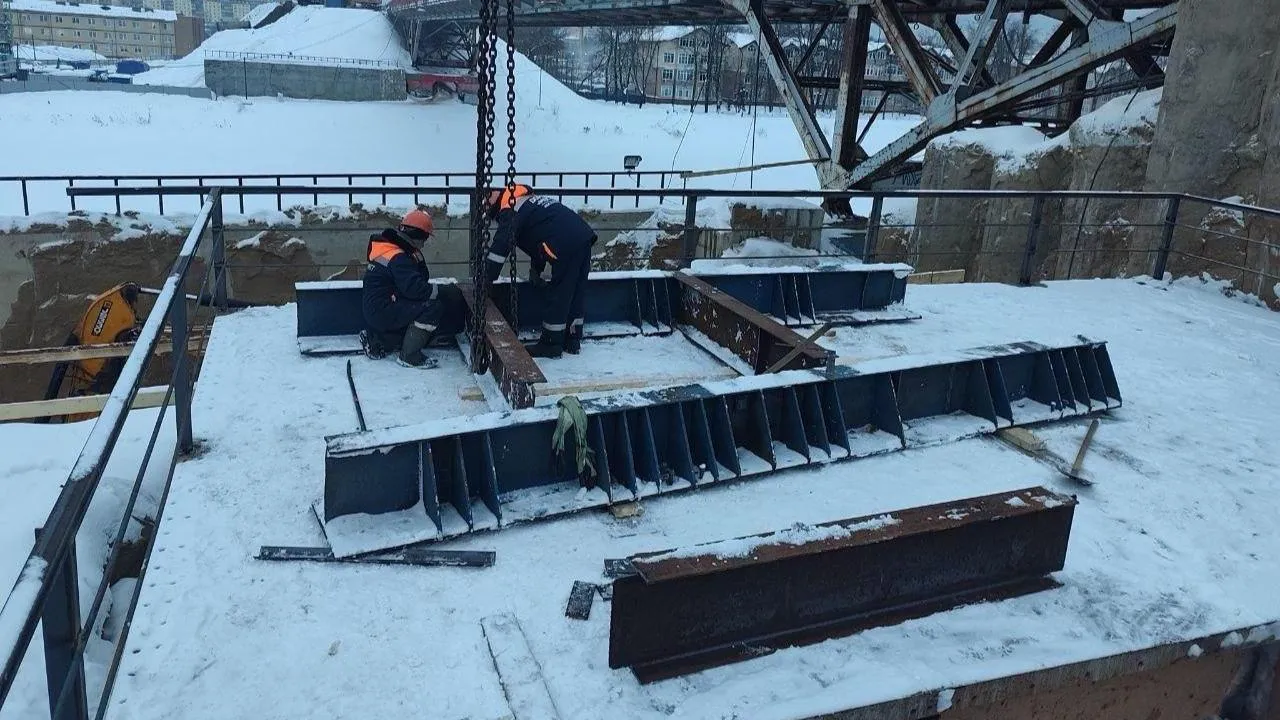Устройство пешеходного моста через реку Березовец стартовало в Дмитрове