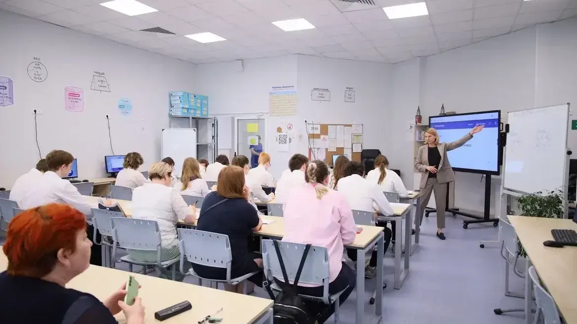 В Московской области подвели промежуточные итоги эксперимента по внедрению электронных учебников