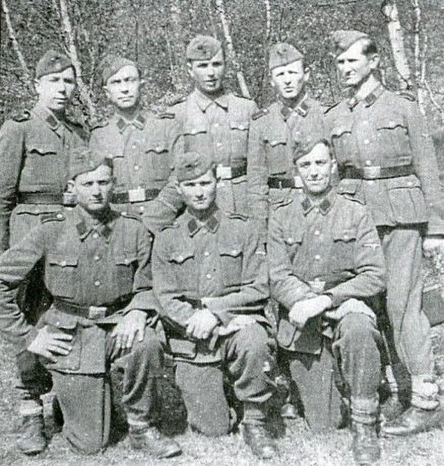 Фотография солдата СС «Галичина» Ярослава Гунки, сделанная между 1943 и 1945 годами