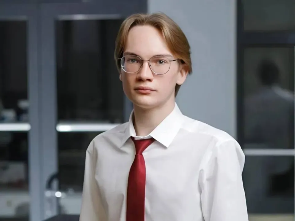 Денис Романов