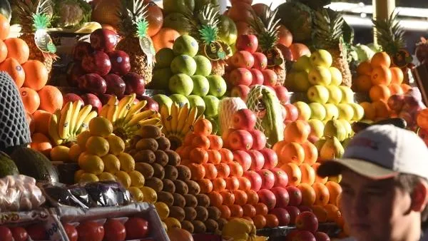 Эксперт рассказала, какие фрукты для новогоднего стола можно купить заранее