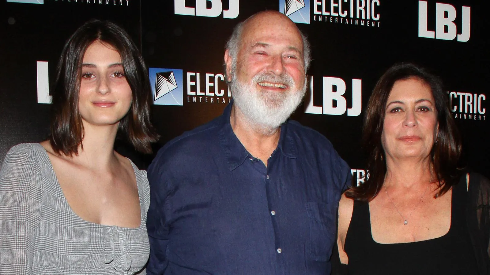 Роб Райнер c дочерью Роми и женой Мишель, Лос-Анджелес, 24 октября 2017 года. AdMedia