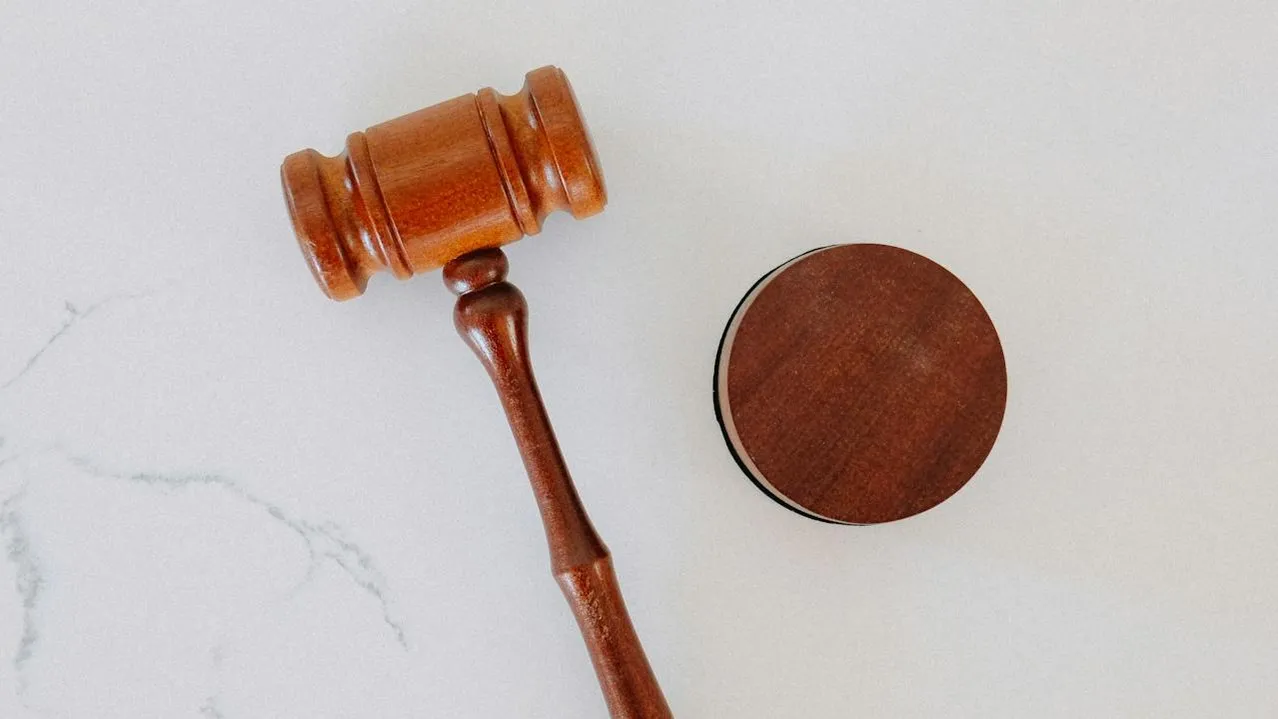 Суд арестовал 11 земельных участков по делу экс-замминистра обороны Иванова