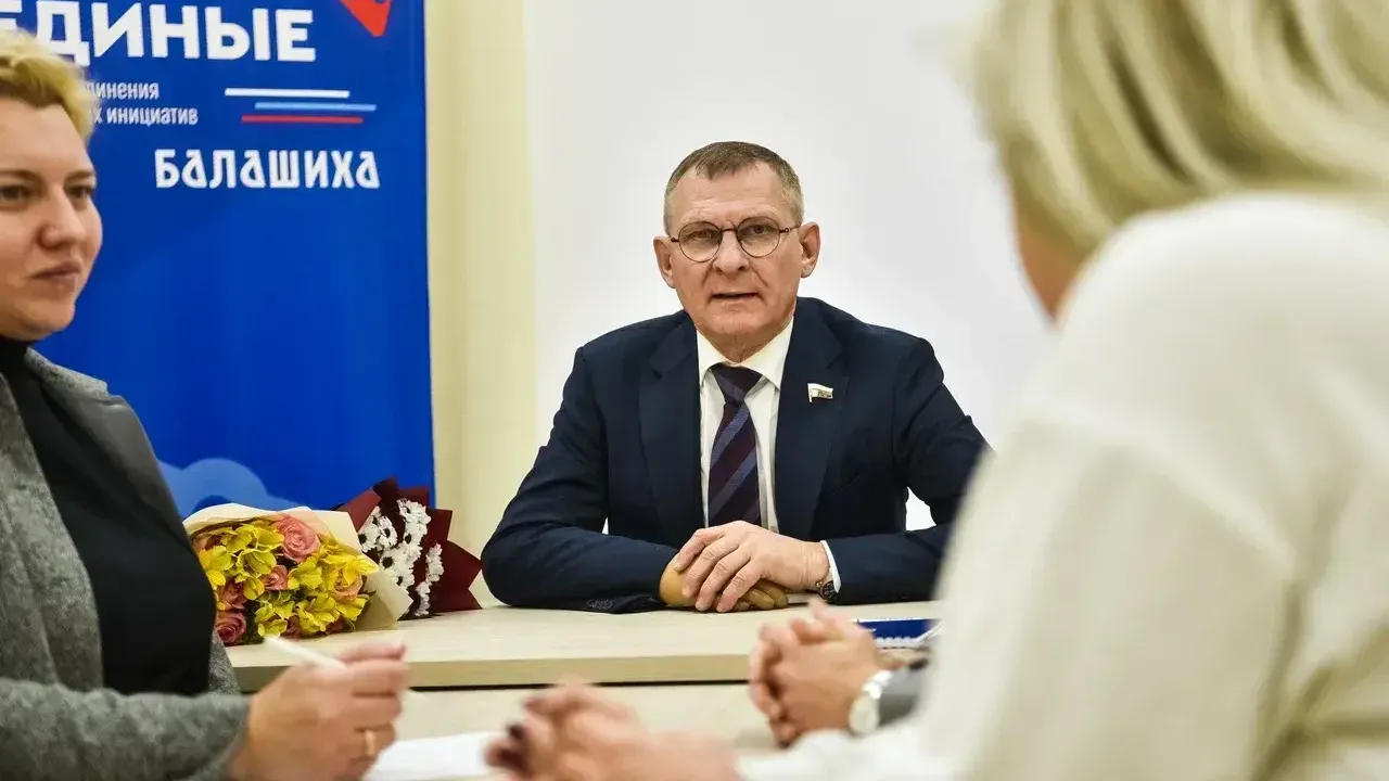 Вячеслав Федорищев провел встречу с депутатами Госдумы и сенаторами РФ от Самарс