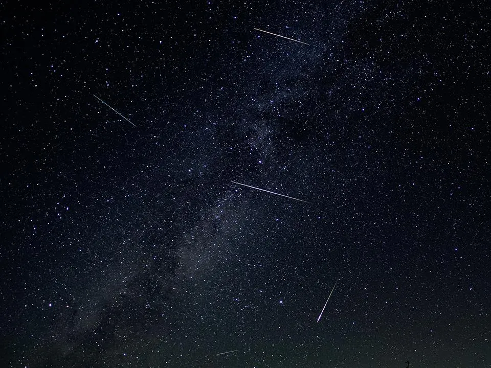 Пик звездопада Альфа-Центавриды придется на 8 февраля: кто сможет его увидеть и как он повлияет на людей