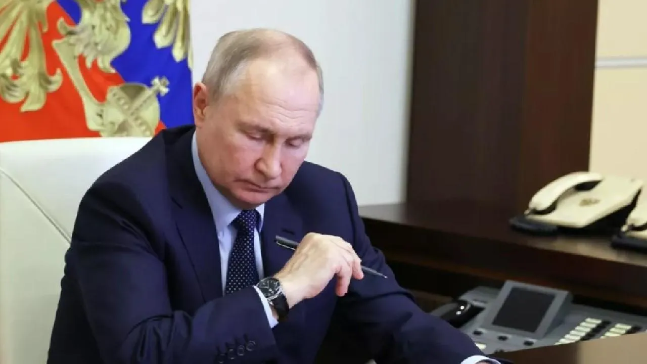 Путин подписал указ о поставках нефти в дружественные страны вне зависимости от потолка цен