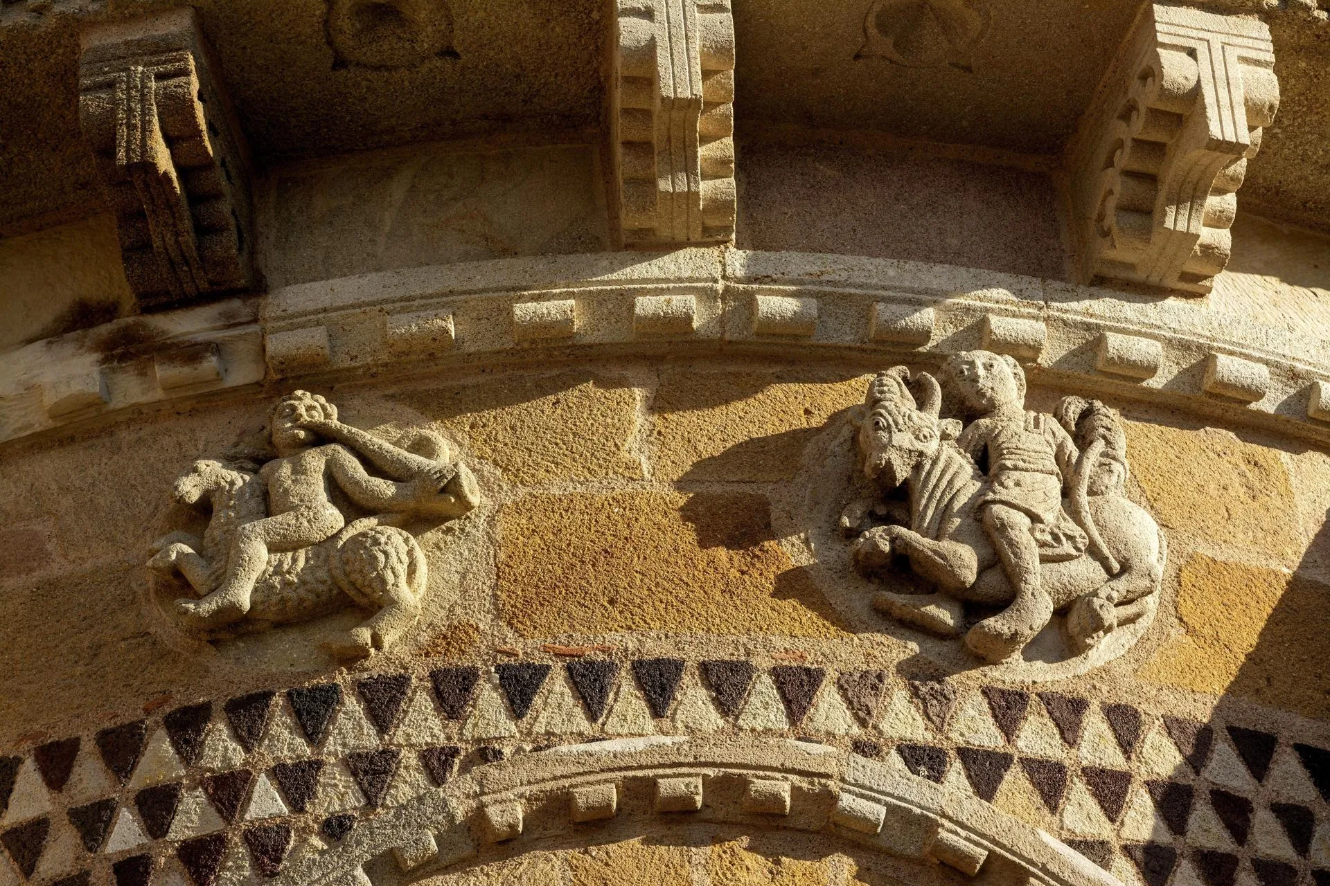 Bernard Jaubert/http://imagebroker.com/#/search