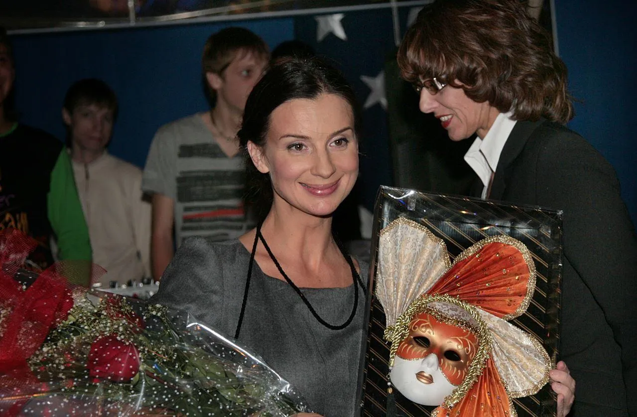 Natalya Loginova/Russian Look