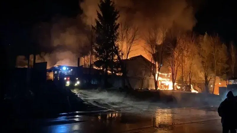 Прокуратура начала проверку после пожара на складе в Шаховской