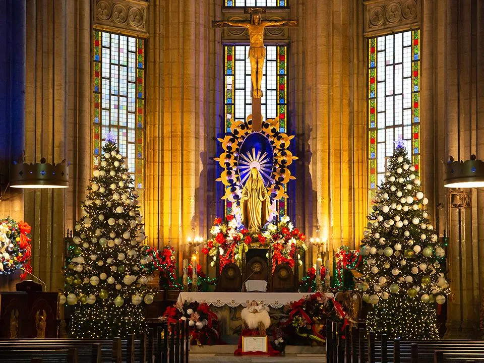 В РПЦ объяснили, можно ли православным христианам праздновать католическое Рождество 25 декабря