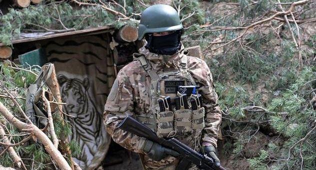 Бойца «Ахмата» обвинили в приставании к девушке в бассейне в ЛНР и выложили видео с дракой