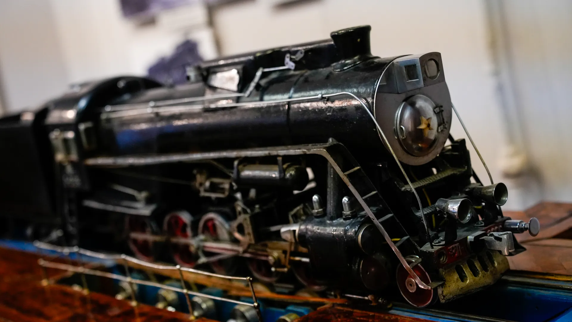 Тройная мощь: коломенский завод поставил 300-й двигатель для легендарной «Амурки»