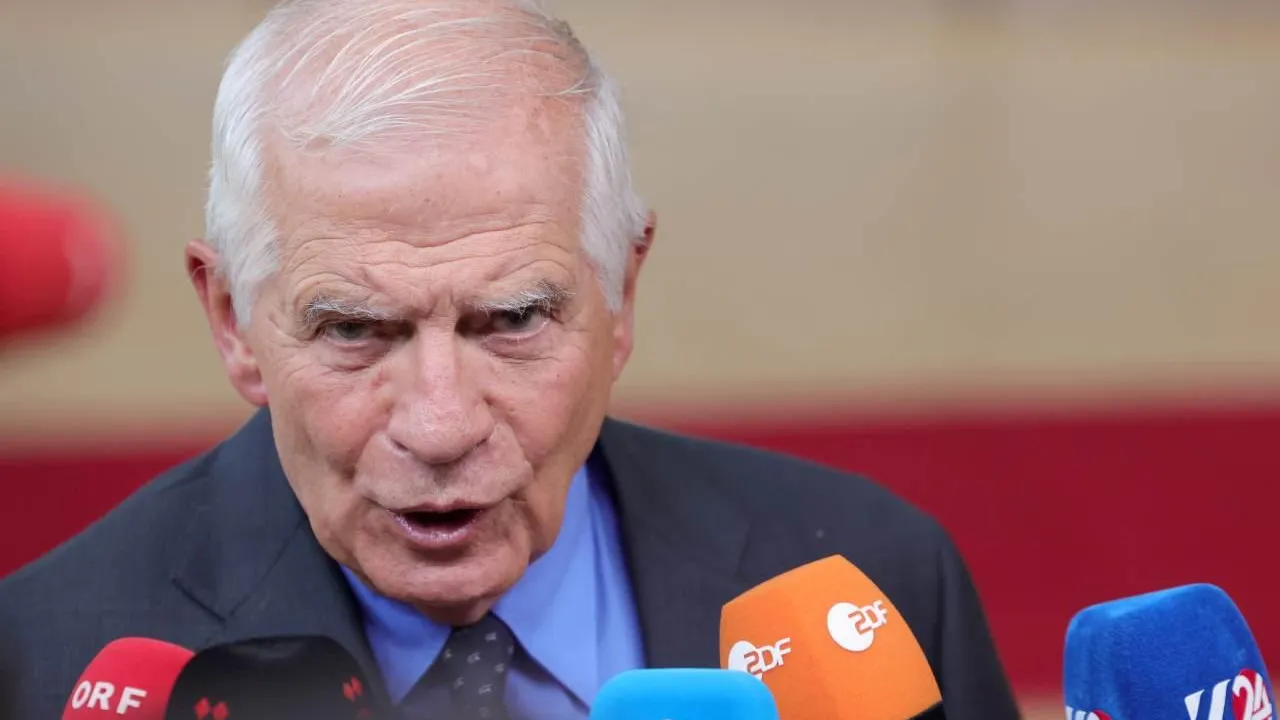 Боррель предложил существенно увеличить помощь Украине