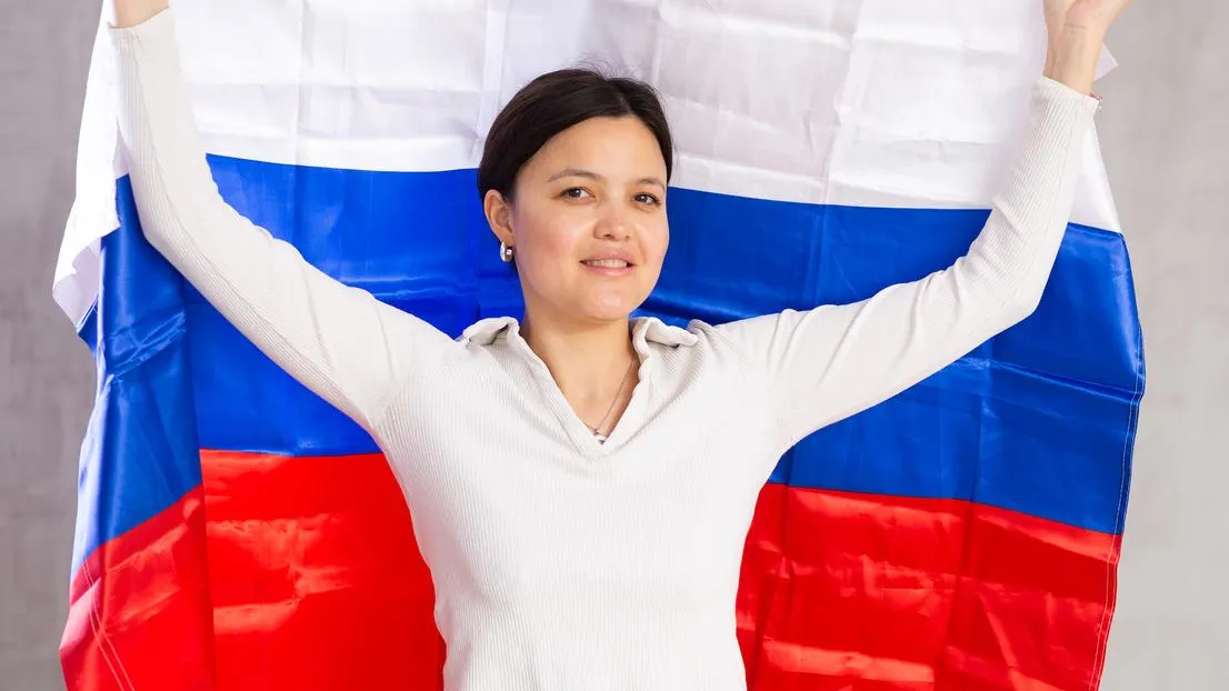 Спорт остается спортом: в Госдуме оценили возвращение флага российским спортсменам