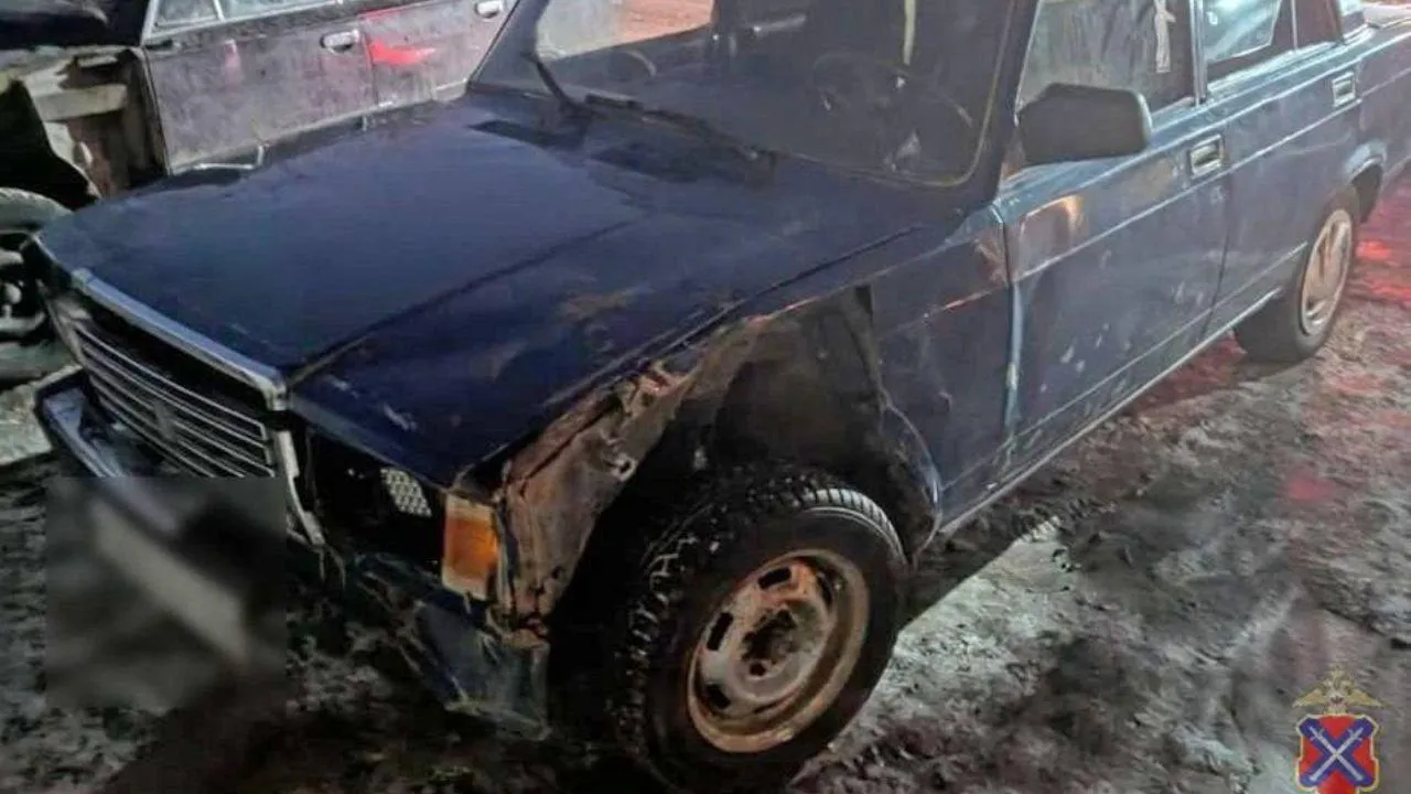 В Волгограде школьник расшибся во время экстремальной поездки на «семерке»