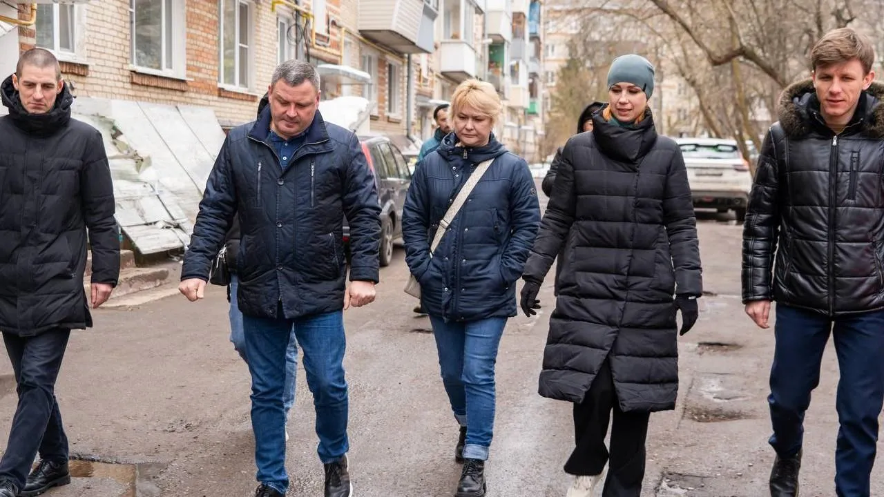 Замглавы Подольска проверил содержание территорий в Климовске