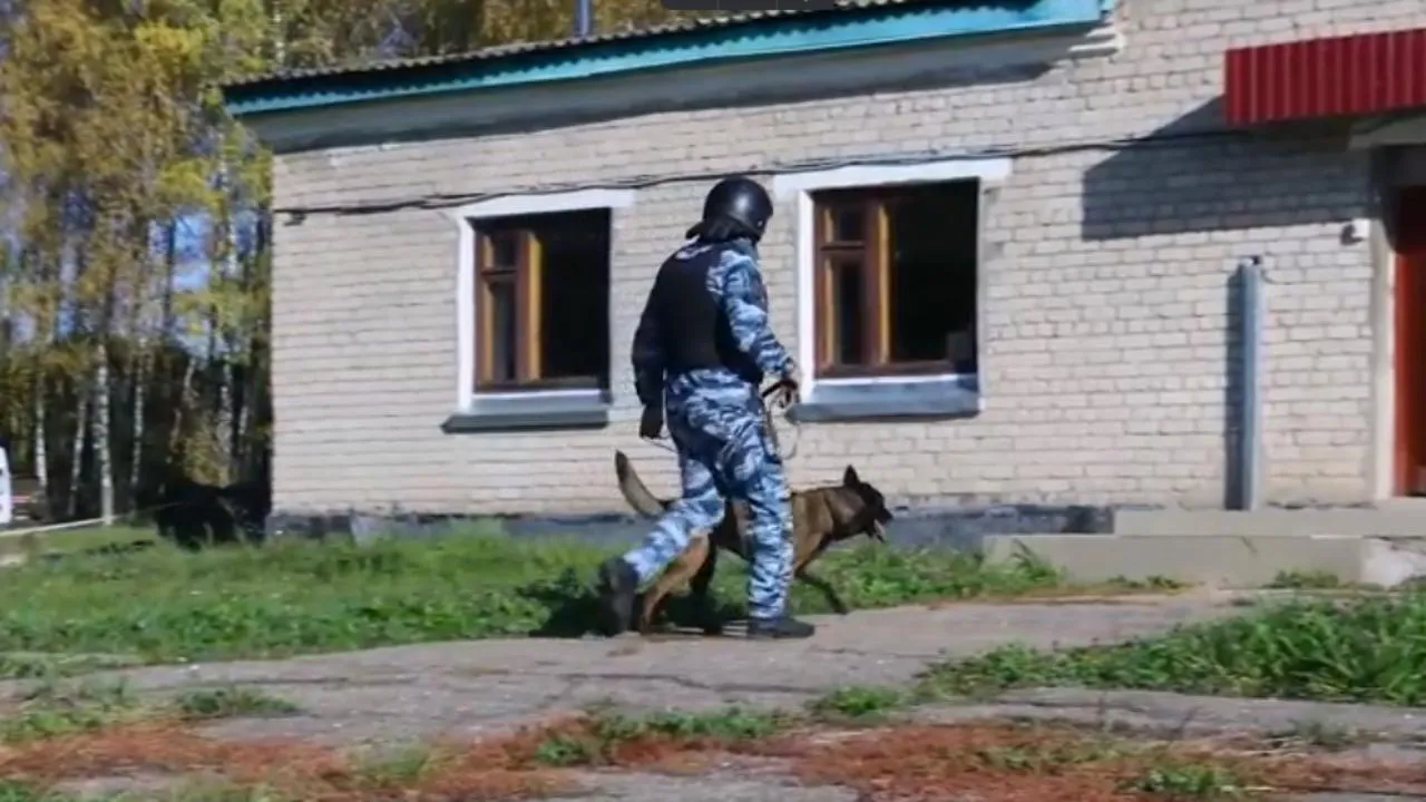 В Можайске прошло тактико-специальное учение по пресечению теракта на объекте войсковой части