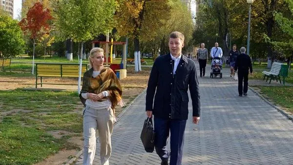 Глава Реутова прогулялся до работы пешком